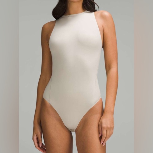 🍋NWT Lululemon Wundermost Ultra-Soft High-Neck Sleeveless Bodysuit- Tan/XS - Picture 1 of 10